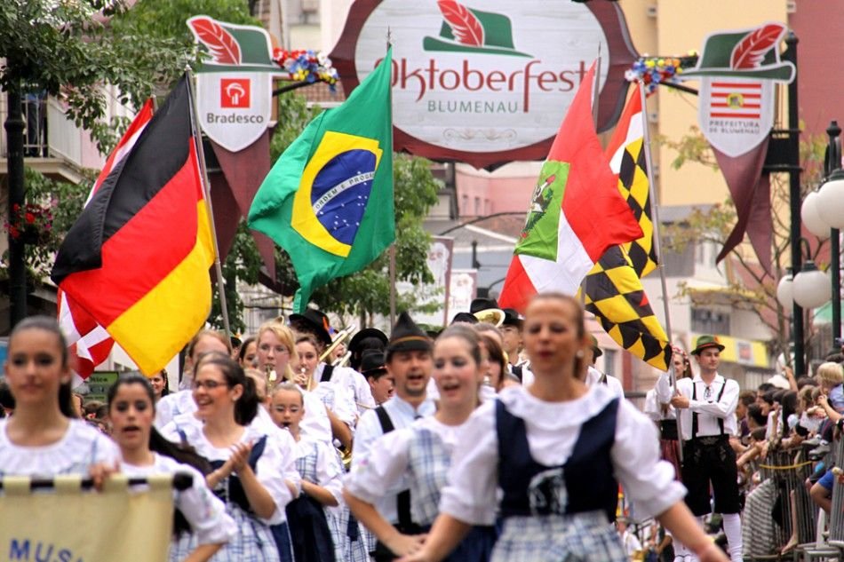 Viaje Al Oktoberfest De Blumenau Domingo 11 De Octubre De 2015 Brazilian Experience 8682